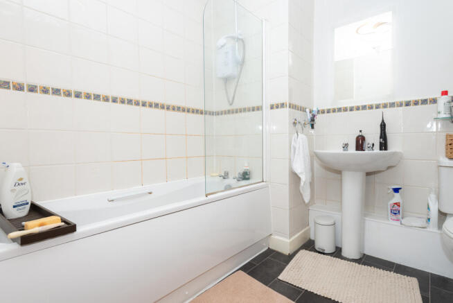 2 bed Flat for sale Image 9