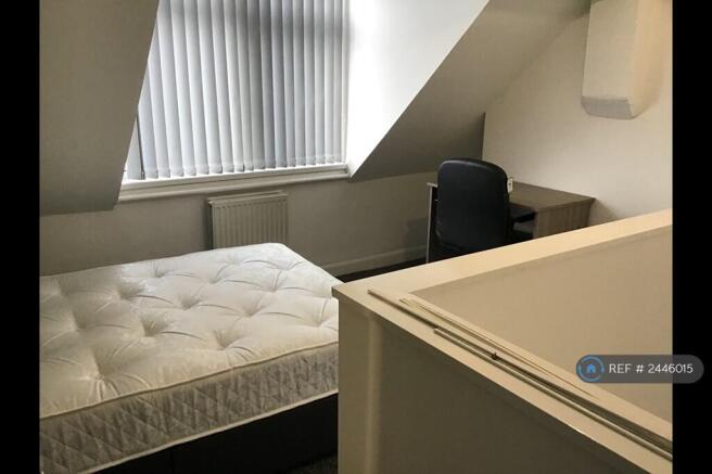 1 bed House Share to rent Image 5
