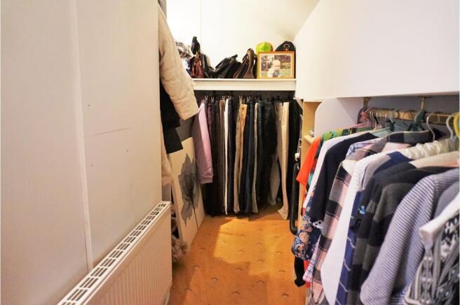 Walk-in Wardrobe