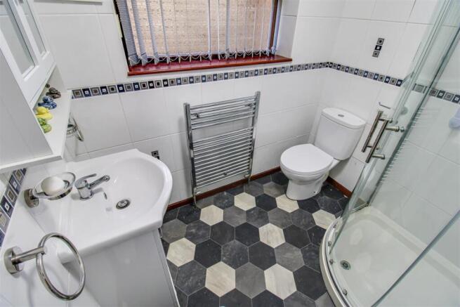 2 bed Detached Bungalow for sale Image 11
