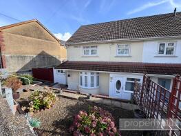 42, Hughes Street, Pen-y-graig, Tonypandy CF40 1LY