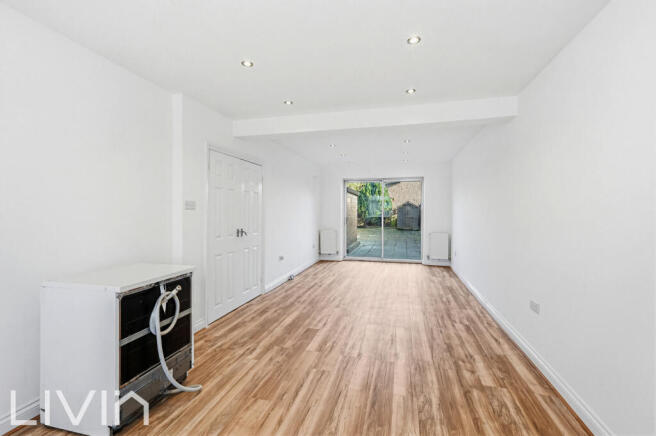 ROWAN ROAD,228 -29-2