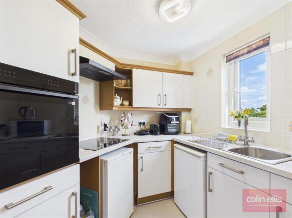 1 bed Flat for sale Image 7