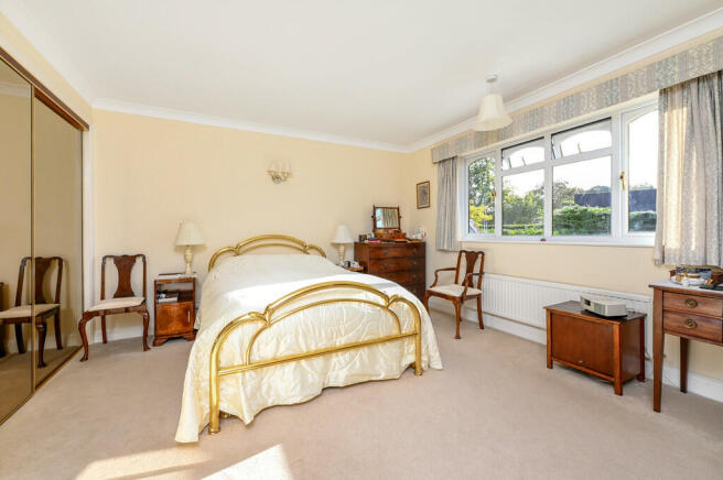 4 Medlar Drive (6...