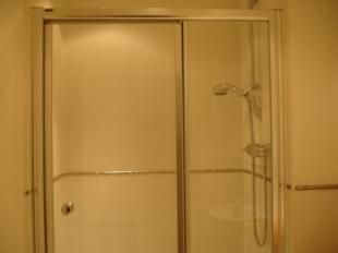 En-suite shower