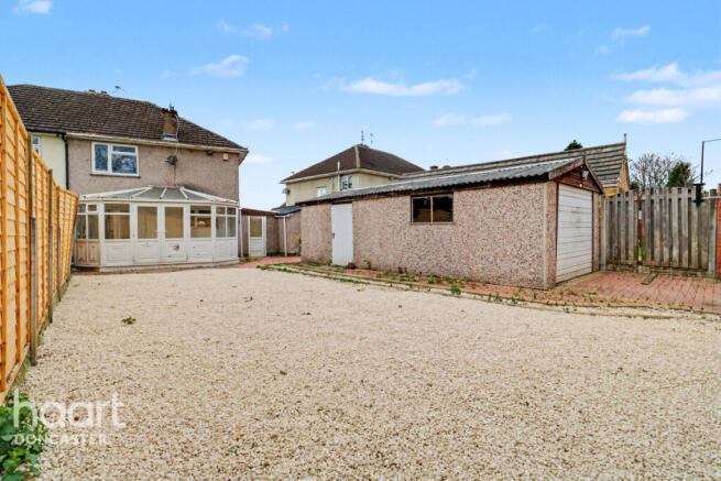 3 bed Semi-Detached for sale Image 4