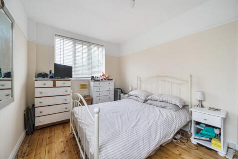 Elmers End Road, London