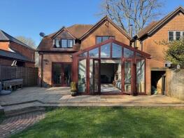 Dumble Dore, Road Running Through Stoke Row, Stoke Row, Henley-on-thames RG9 5QL