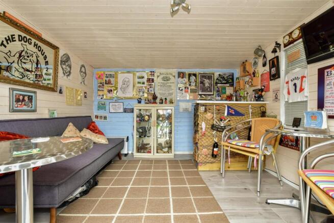 Workshop/Outbuildings