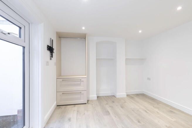 Basement Room-05