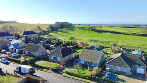 Russell Road, Shorwell, PO30