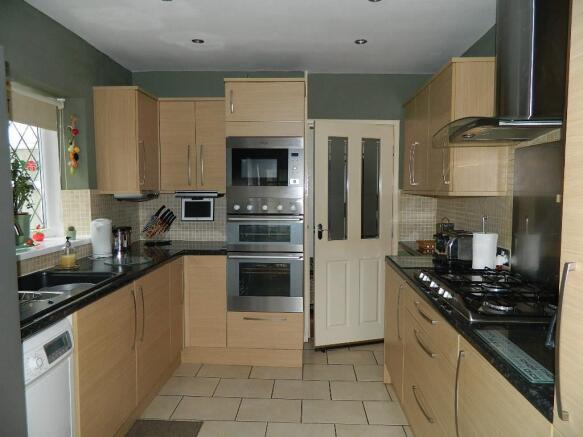 10 Acre Crescent 003