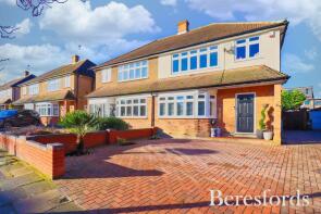 23, Trent Avenue, Upminster RM14 1QY
