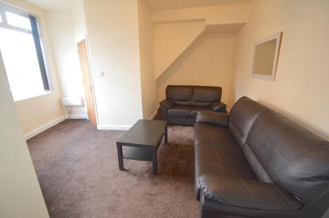 4 bed Terraced to rent Image 4