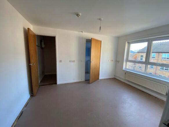 1 bed Retirement Property to rent Image 7