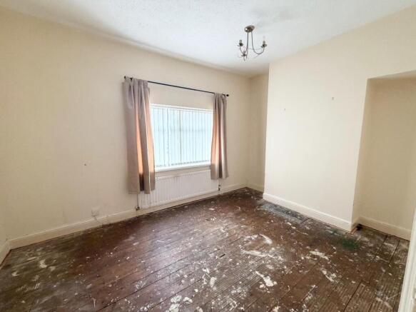 2 bed Terraced for sale Image 5