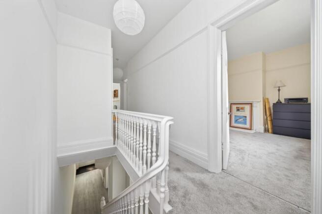 4 bed Terraced for sale Image 11