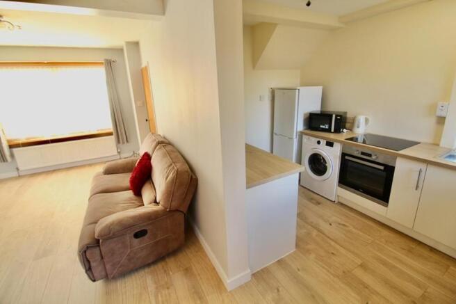 Lounge - Kitchen