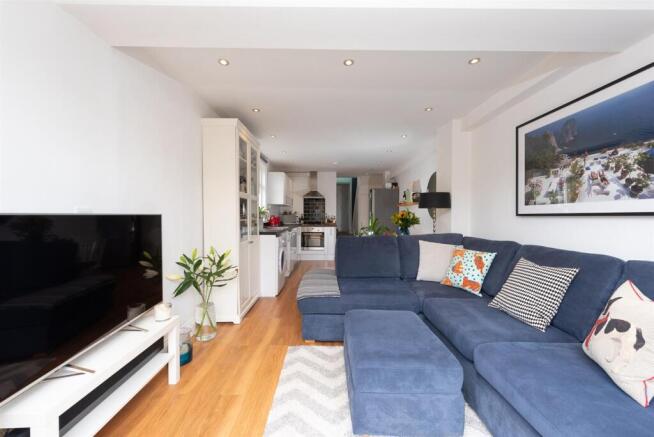 2-bed flat on Thurlestone Road, West Norwood, SE27, £475,000