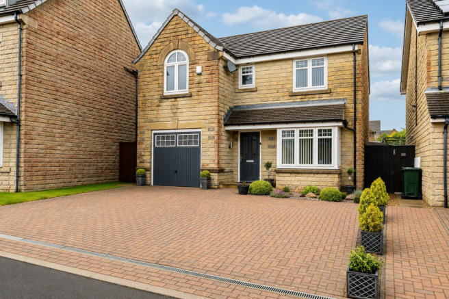 4 bed House for sale in bradford