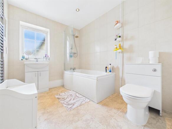 3 bed End of Terrace for sale Image 9