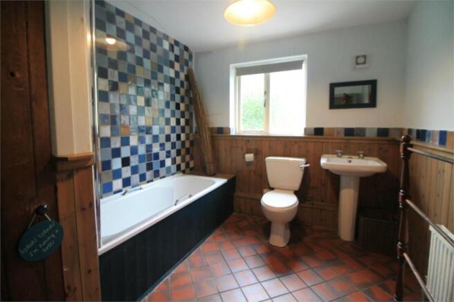 Photo 10