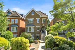 18a, Cromwell Road, Teddington TW11 9EN