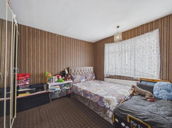 3 bed Semi-Detached for sale Image 12