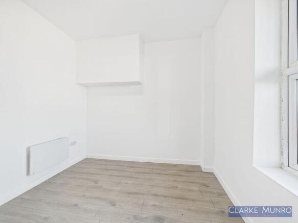 2 bed Flat to rent Image 5