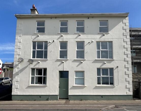 Lansdowne House Front.jpg