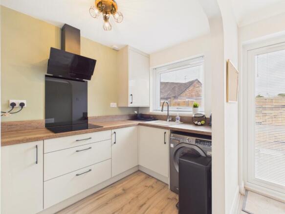 2 bed Terraced for sale Image 7