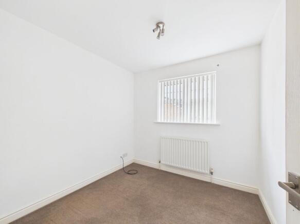 3 bed Detached to rent Image 9