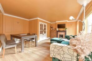 1, Mariners Court, Canterbury Road, Whitstable CT5 4RF