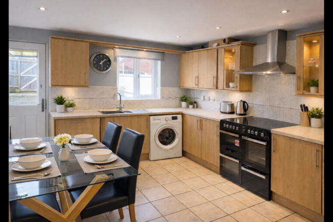 Kitchen Photo.png