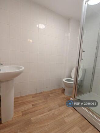 1 bed Flat to rent Image 5