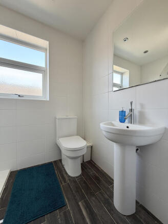3 bed Terraced for sale Image 10