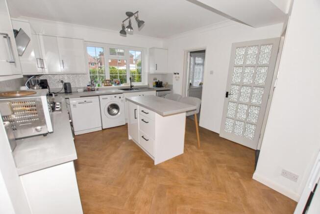 Kitchen/breakfast rm