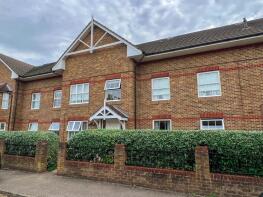Flat 3, 11 Aragon Court, Pemberton Road, East Molesey KT8 9LP