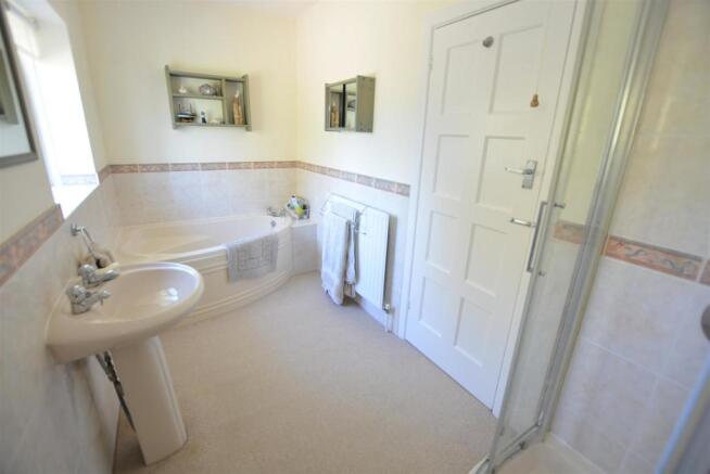 Bathroom.JPG