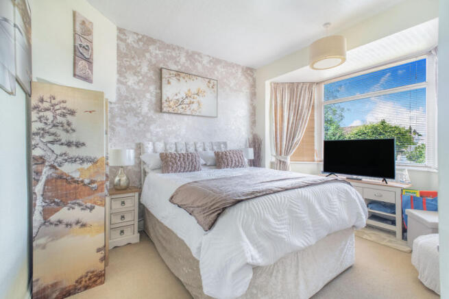 3 bed Semi-Detached for sale Image 9