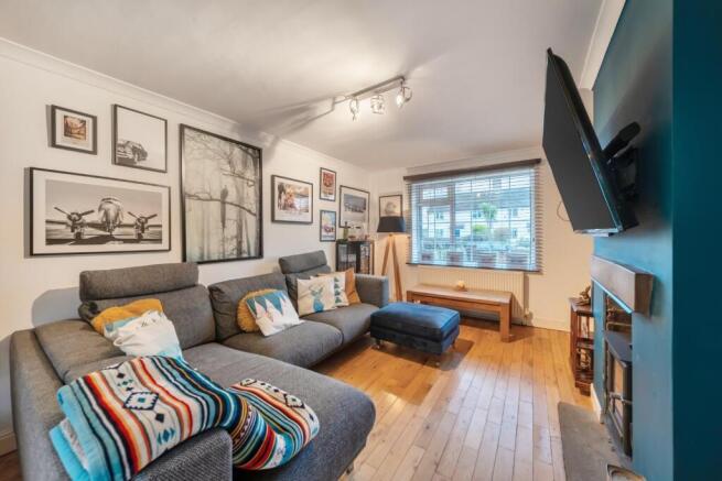 lifestyle lounge.jpg