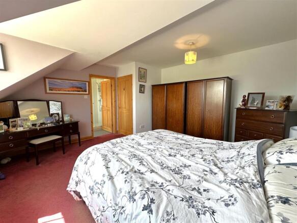 Bedroom One Into En-Suite 905