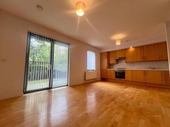 Livingroom.kitchen.jpg