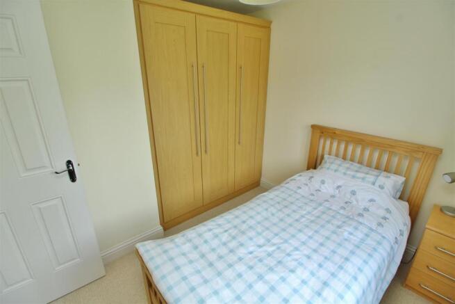 23 Bed 3.JPG
