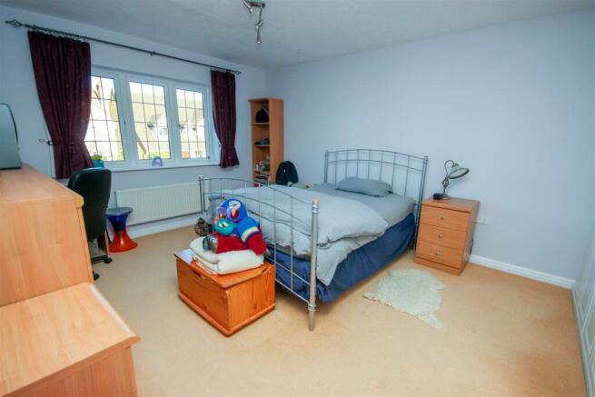 Guest Bedroom.jpg