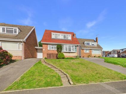 Summerfield Road, Dronfield, Derbyshire, S18
