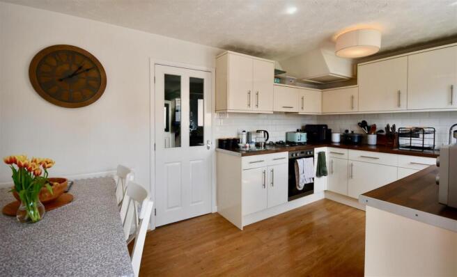 Refitted kitchen/dining room