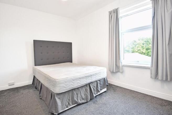 2 bed House for sale Image 8