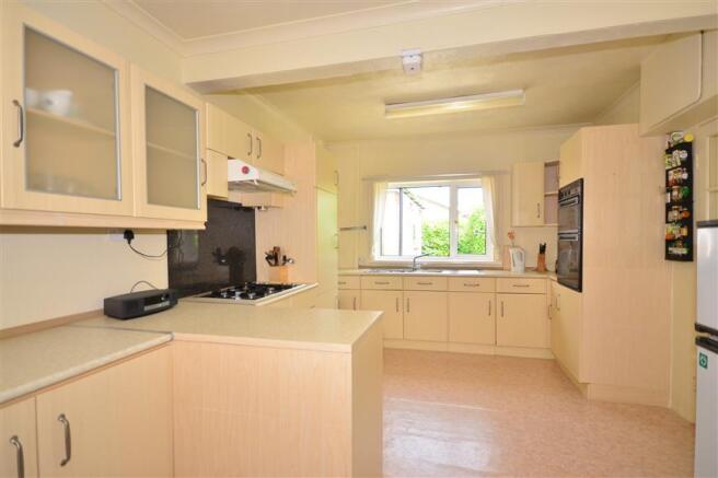 Kitchen/Breakfast Room