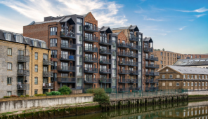 40, 36 40 Sharleston Court, Abbey Road, Barking IG11 7RU